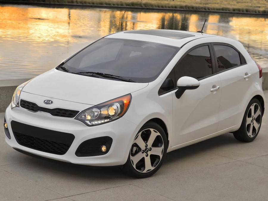  Kia Rio 5-Door 2011 года  (US) (фото 15 из 76)